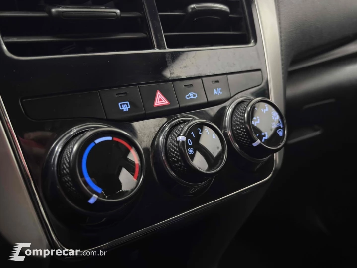 YARIS 1.5 16V FLEX SEDAN XL LIVE MULTIDRIVE