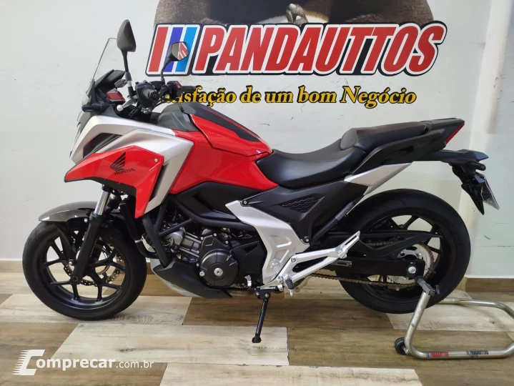 NC 750X 700 cc