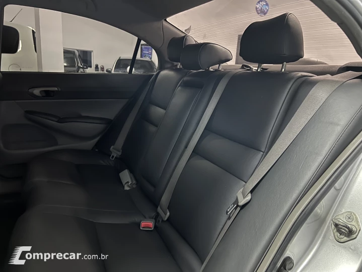 CIVIC 1.8 LXL 16V