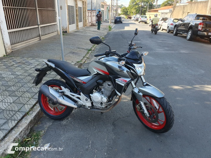 CB 250 Twister