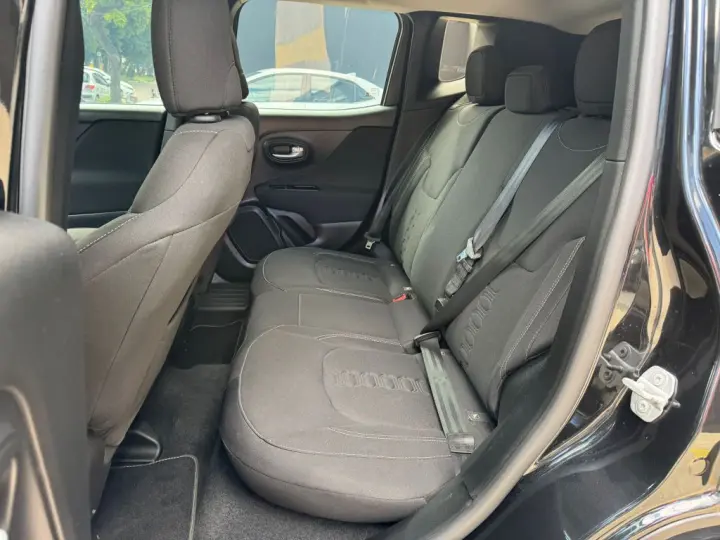 Renegade Sport T270 1.3 TB 4x2 Flex Aut.