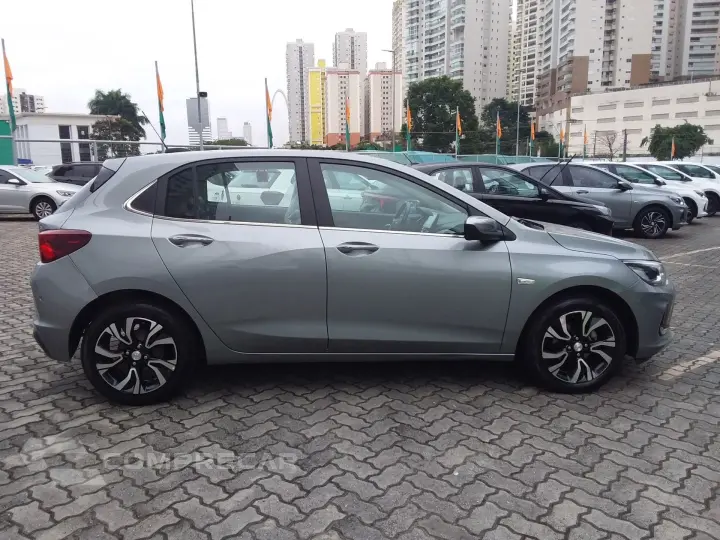 ONIX 1.0 TURBO FLEX PREMIER AUTOMÁTICO