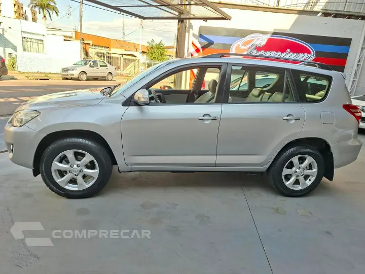Rav4 2.4 4X4 16V Gasolina 4P Automático