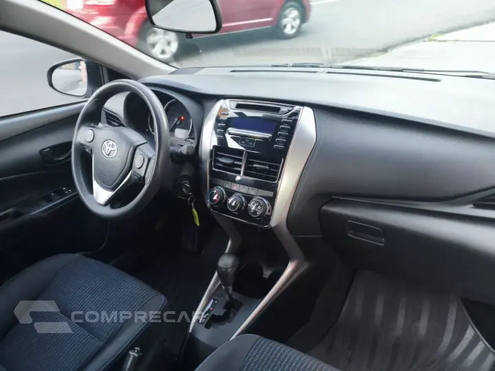 Yaris Sedan 1.5 16V 4P FLEX XL MULTIDRIVE AUTOMÁTICO CVT