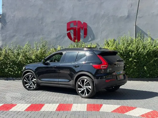 XC40 - 1.5 T5 HYBRID R-DESIGN FWD GEARTRONIC