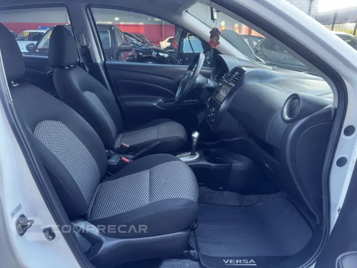 Versa Sedan 1.6 16V 4P FLEXSTART V-DRIVE SPECIAL EDITION XTR