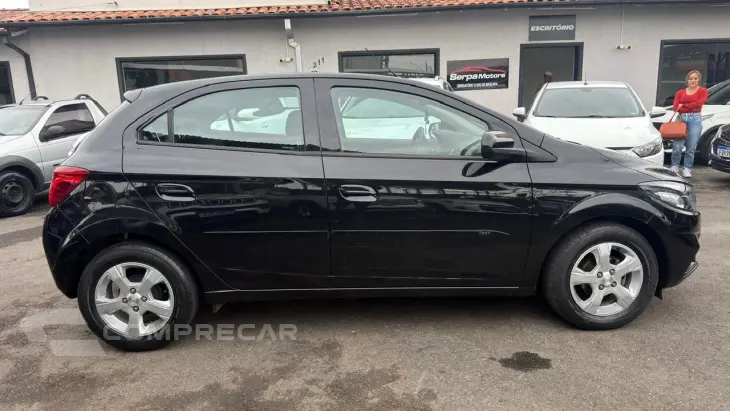 Onix Hatch 1.4 4P FLEX LT