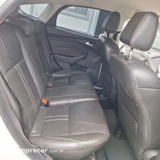 Focus Hatch 1.6 16V 4P FLEX SE POWERSHIFT AUTOMÁTICO