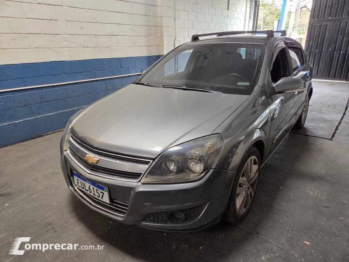 VECTRA 2.0 MPFI GT HATCH 8V FLEX 4P MANUAL