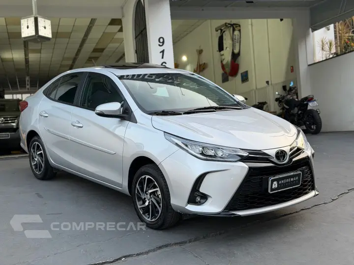 Yaris 1.5 16V Flex Sedan Xls Connect Multidrive