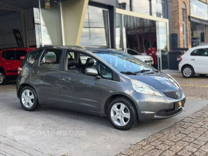 Fit LX 1.4/ 1.4 Flex 8V/16V 5p Aut.