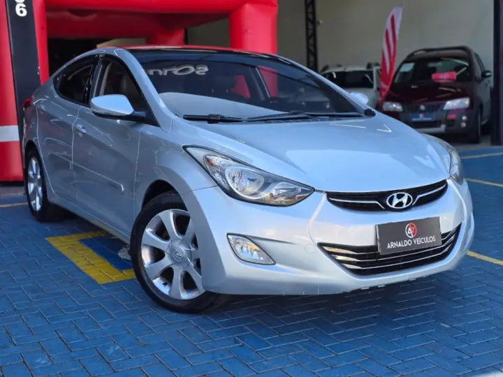 Elantra GLS 1.8 16V Aut.