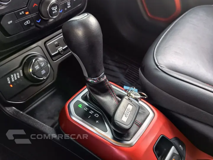 RENEGADE 2.0 16V TURBO DIESEL TRAILHAWK 4P 4X4 AUTOMÁTICO