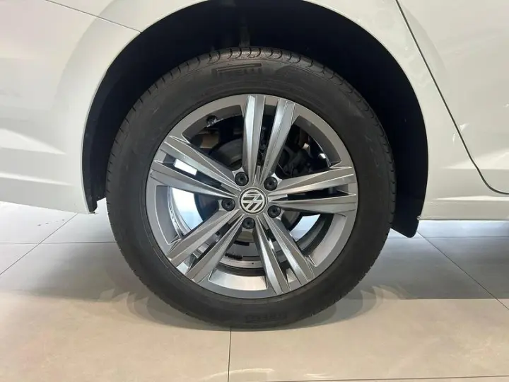 JETTA R-LINE 250 TSI 1.4 FLEX 16V AUT.