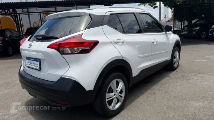 Kicks 1.6 16V 4P FLEXSTART S X-TRONIC AUTOMÁTICO CVT