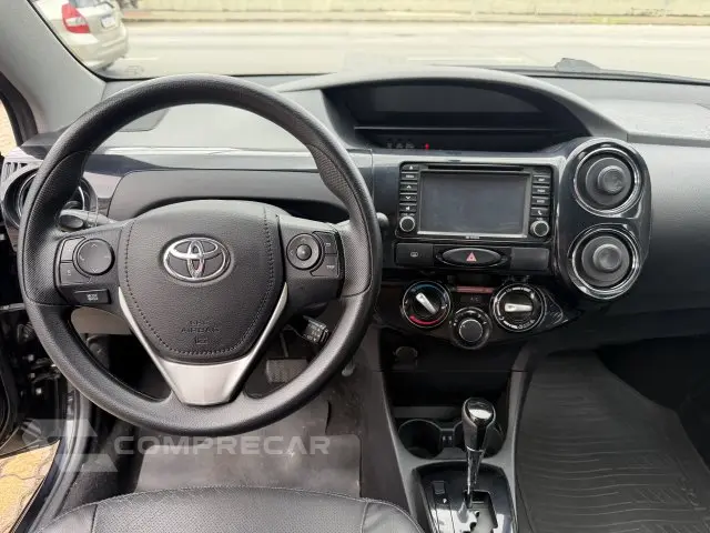 ETIOS SEDAN - 1.5 PLATINUM SEDAN 16V 4P AUTOMÁTICO