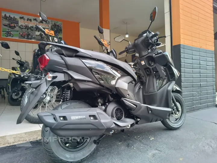 ZR 125