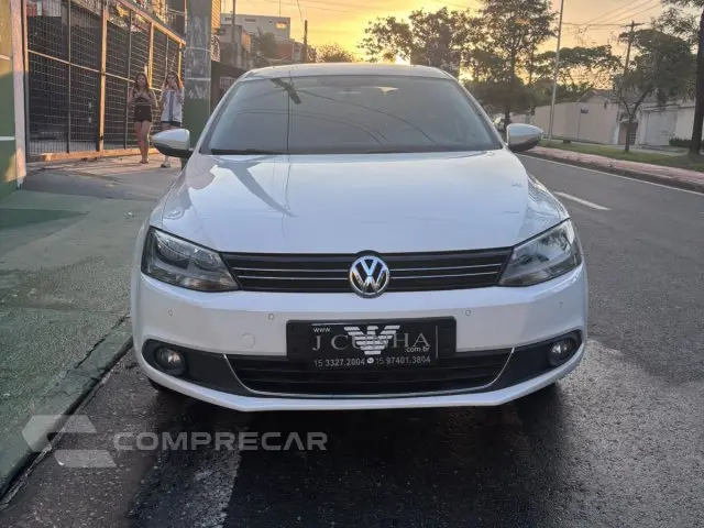 JETTA - 2.0 COMFORTLINE 4P TIPTRONIC