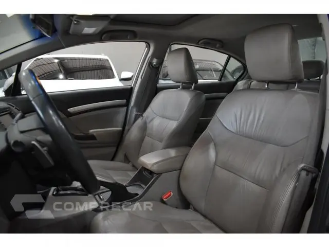 CIVIC - 1.8 EXS 16V 4P AUTOMÁTICO