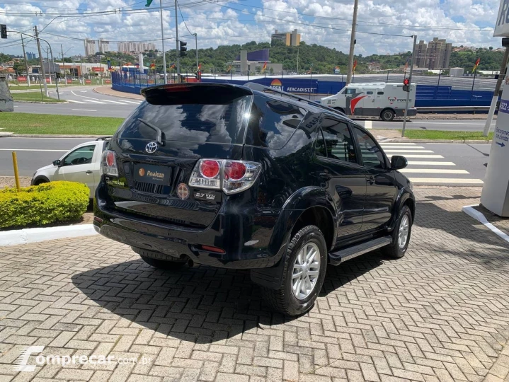 Hilux SW4 SR 4x2 2.7/ 2.7 Flex 16V Aut.
