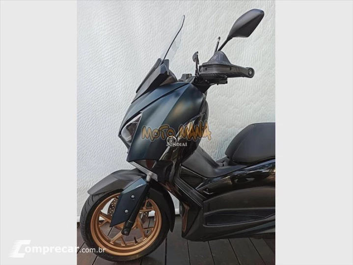XMAX ABS