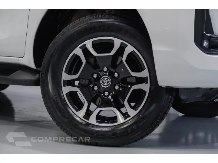 HILUX 2.8 D-4D TURBO DIESEL CD SRX 4X4 AUTOMÁTICO