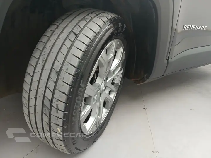 RENEGADE 1.3 T270 TURBO FLEX LONGITUDE AT6