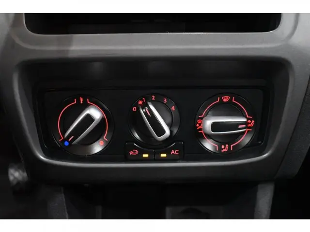 FOX - 1.0 MI TRENDLINE 8V 4P MANUAL