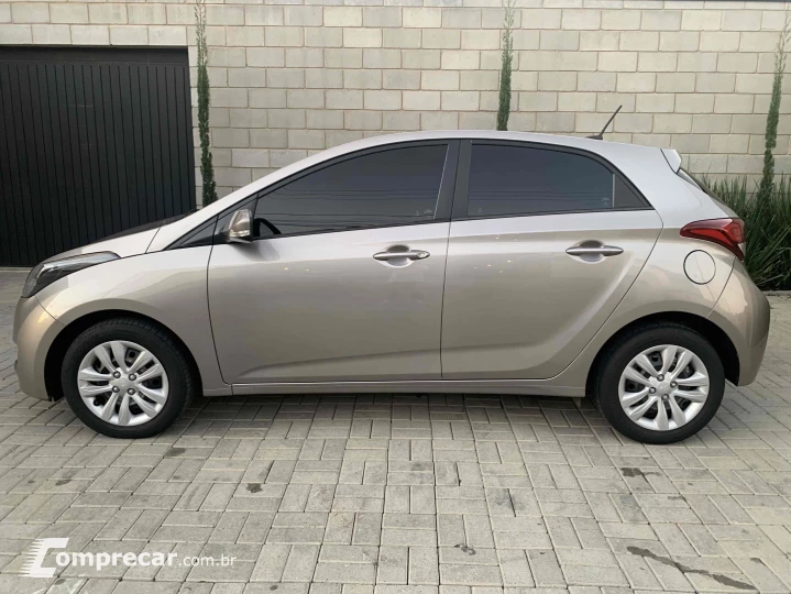 HB20 1.6 COMFORT PLUS 16V FLEX 4P MANUAL
