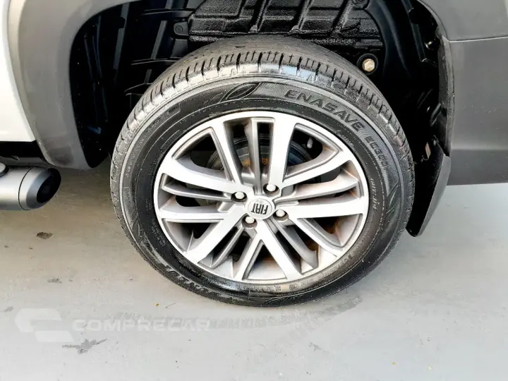 Strada Volcano 1.3 Flex 8V CD