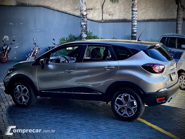 CAPTUR 1.3 TCE Iconic