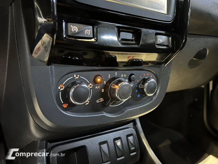 DUSTER OROCH 1.6 16V FLEX DYNAMIQUE 4P MANUAL