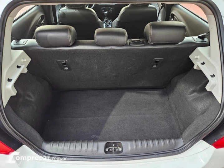 ONIX HATCH LTZ 1.4 8V FlexPower 5p Mec.