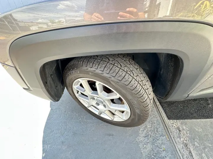 Renegade 1.8 16V 4P FLEX SPORT