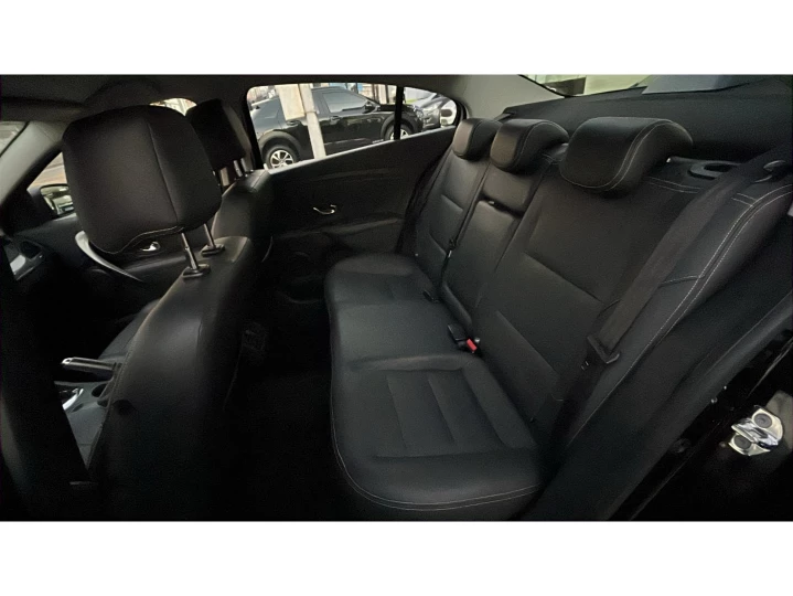 FLUENCE 2.0 DYNAMIQUE PLUS 16V FLEX 4P AUTOMÁTICO