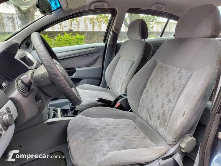 VECTRA 2.0 MPFI Elegance 8V
