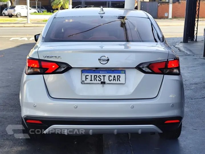 VERSA 1.6 16V FLEX EXCLUSIVE XTRONIC