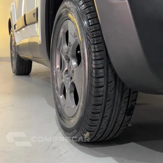Renegade Sport 1.8 4x2 Flex 16V Aut.