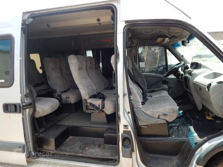 MASTER 2.5 DCI Minibus L3h2 16 Lugares 16V