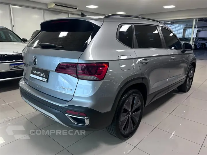 TAOS 1.4 250 TSI TOTAL FLEX COMFORTLINE AUTOMÁTICO