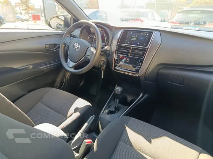 YARIS 1.5 16V FLEX XL MULTIDRIVE