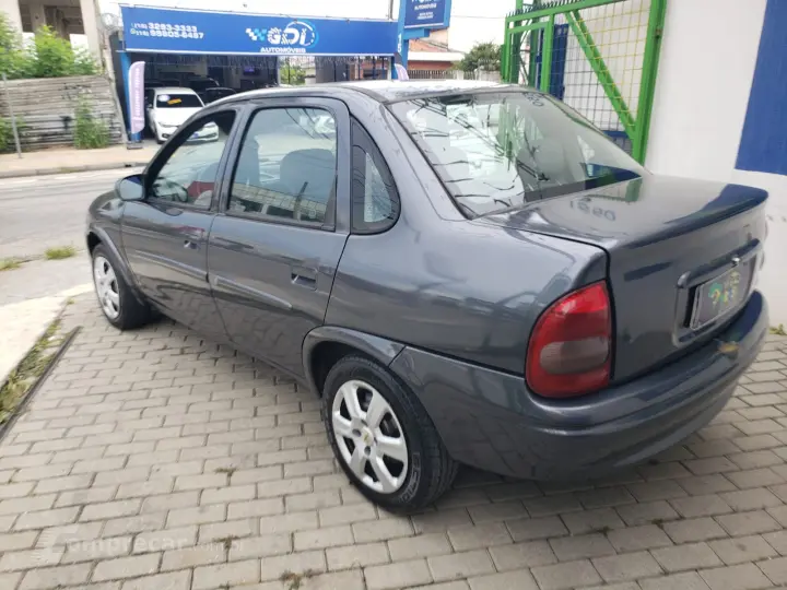 Corsa Sedan 1.0