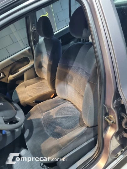 CLIO 1.6 Expression Sedan 16V