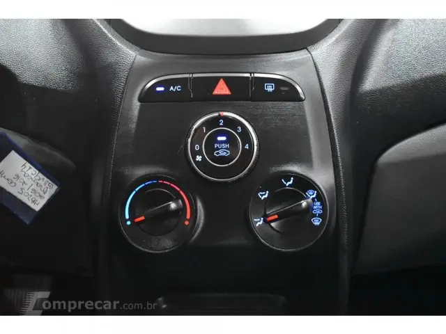 HB20S - 1.6 COMFORT PLUS 16V 4P AUTOMÁTICO