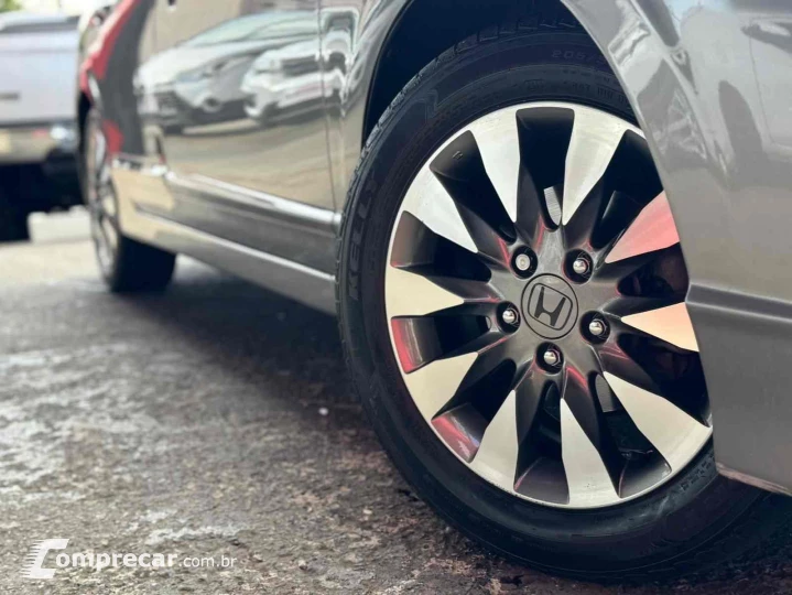CIVIC 1.8 LXL 16V FLEX 4P AUTOMÁTICO