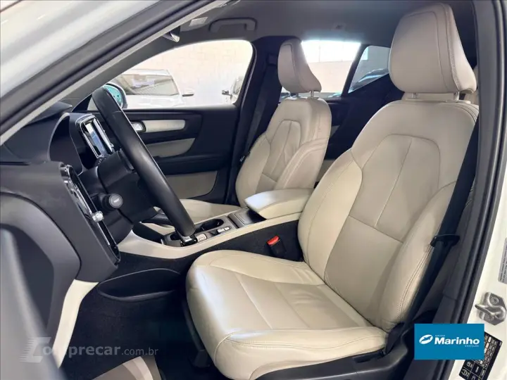 XC40 2.0 T5 GASOLINA MOMENTUM AWD GEARTRONIC