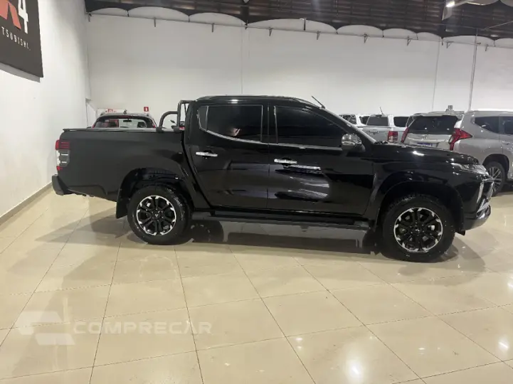 L200 TRITON 2.4 16V Turbo Outdoor HPE CD 4X4