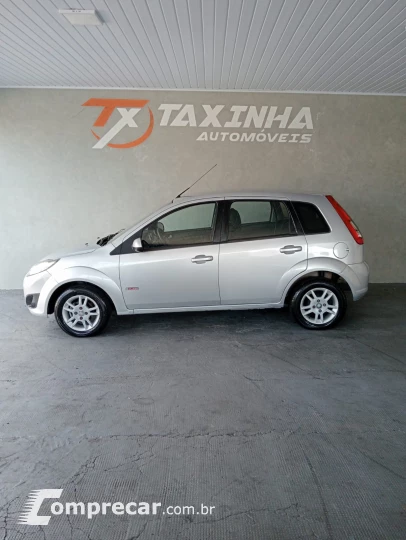 FIESTA 1.6 MPI Class Hatch 8V