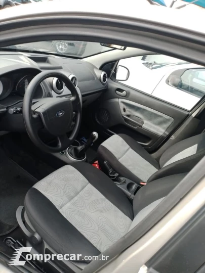 Fiesta Sedan 1.6 4P FLEX