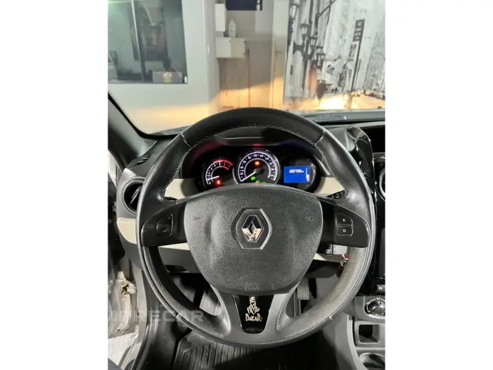 DUSTER 2.0 16V HI-FLEX DAKAR II MANUAL